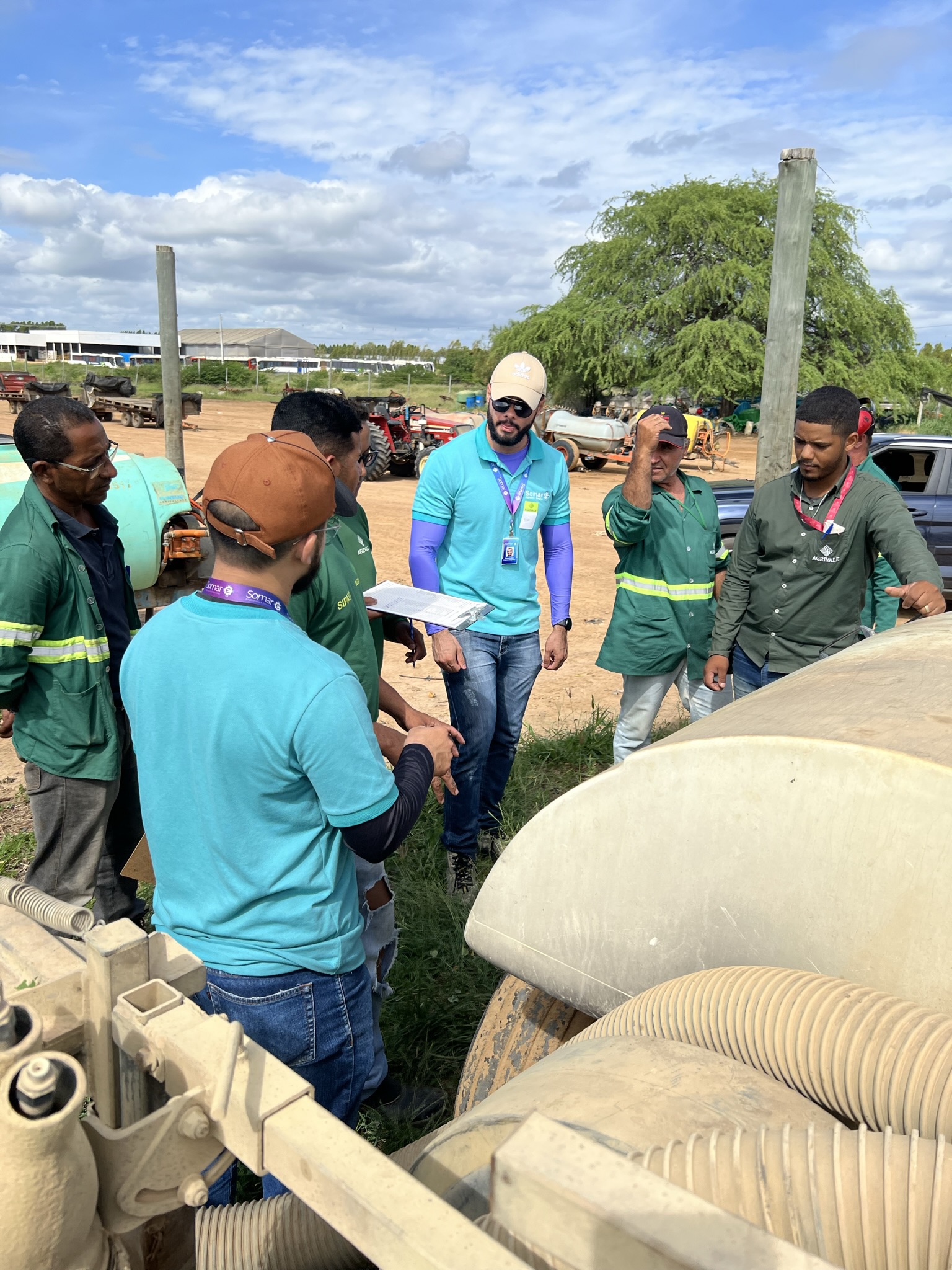 Treinamento de operação com máquinas agrícolas